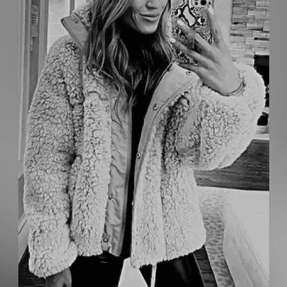 NWT Abercrombie Cinched Cocoon Sherpa Full-Zip LIGHT GREY XS - Picture 2 of 5